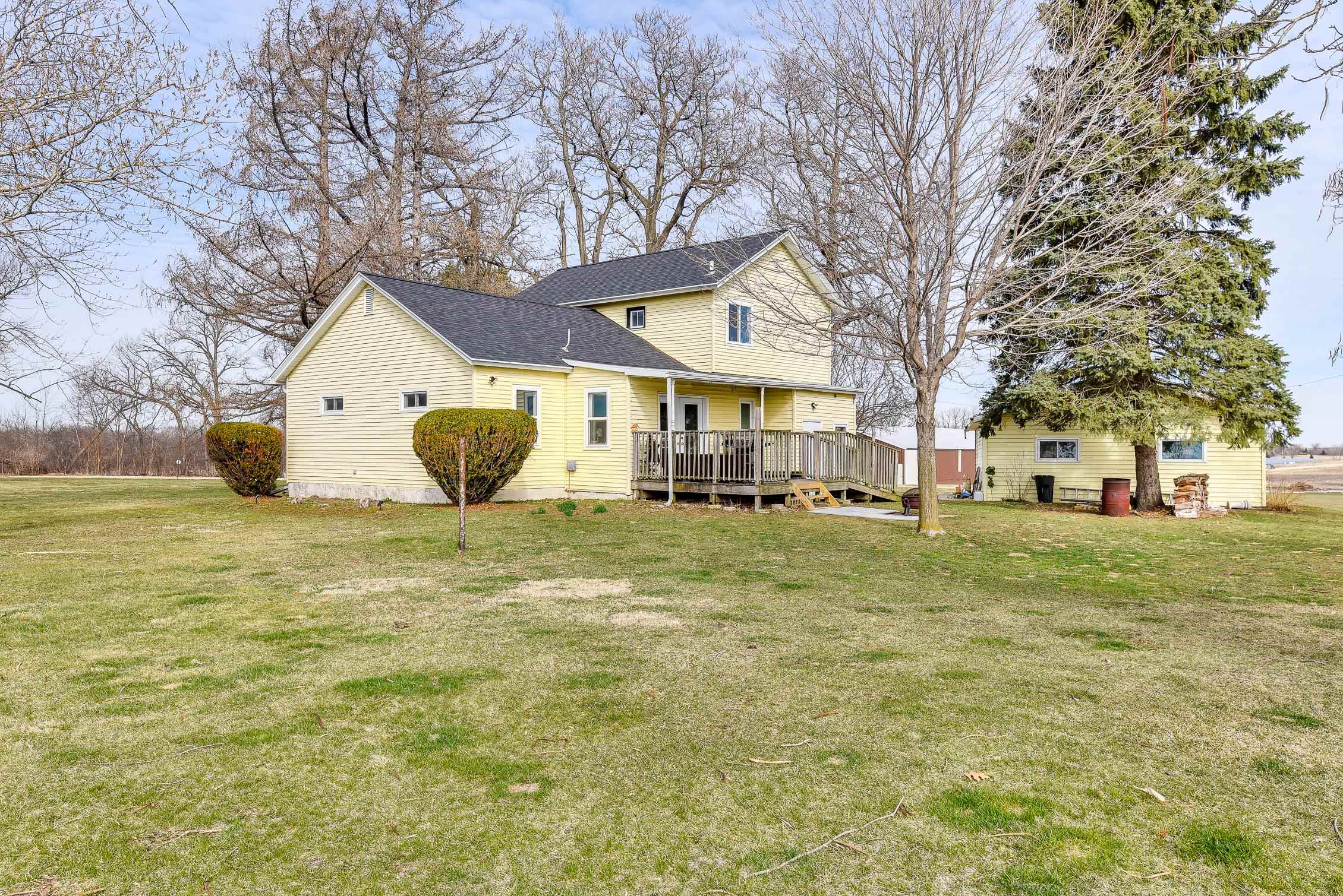 1825 S Highway Brodhead, WI 53520 - Photo 5 of 81