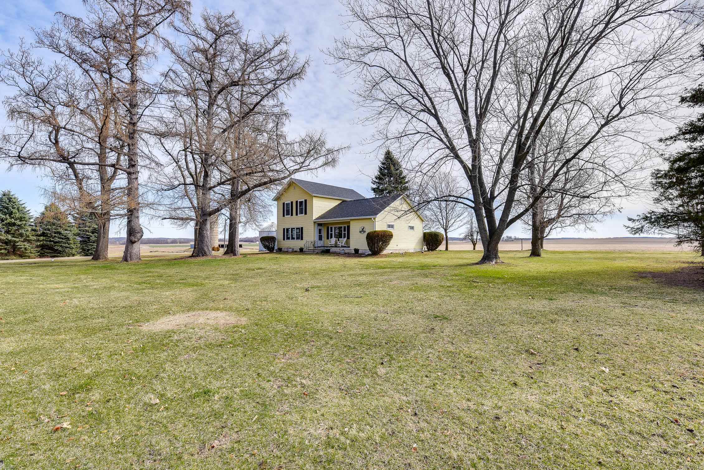 1825 S Highway Brodhead, WI 53520 - Photo 7 of 81