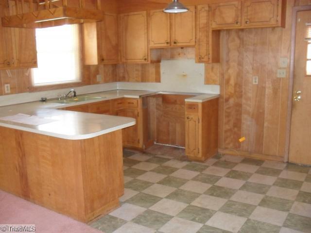 Kitchen. 