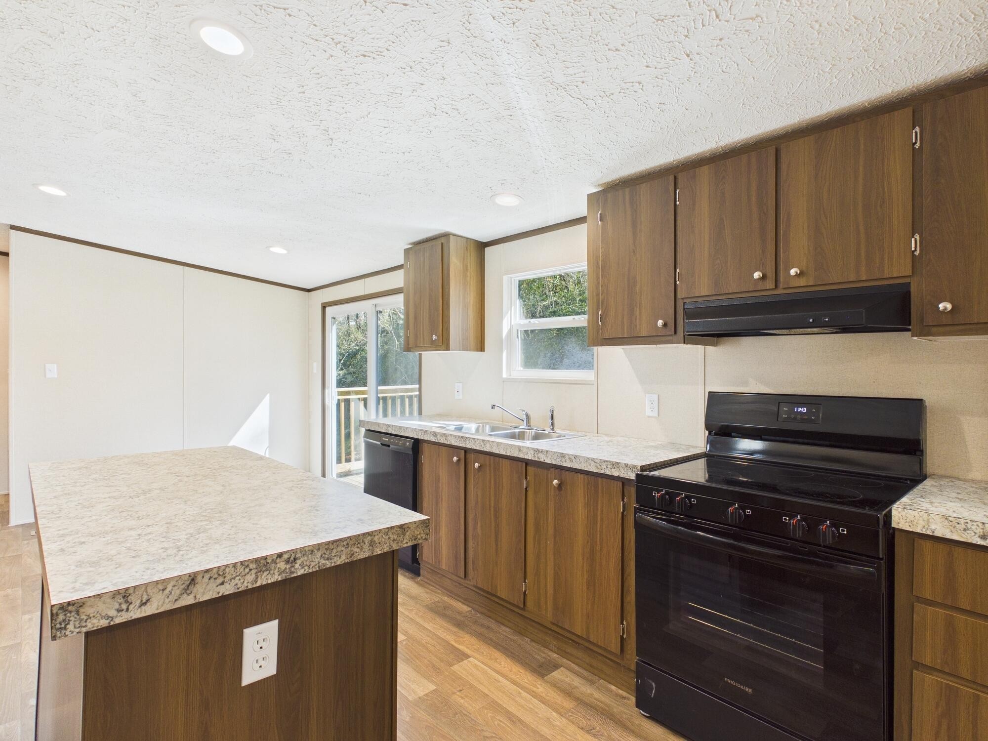 736 Mahoney Road Oliver Springs, TN 37840 - Photo 14 of 53