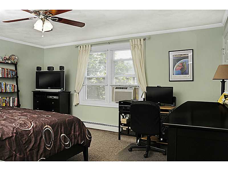 59 Reed Street, Unit 59 Warwick, RI 02886 - Photo 15 of 17 Bedroom.