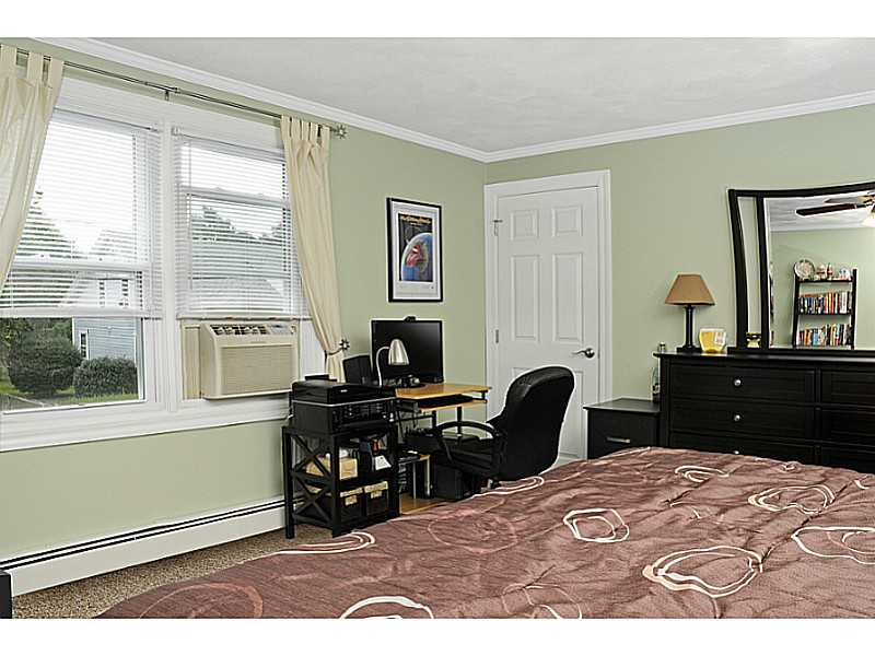 59 Reed Street, Unit 59 Warwick, RI 02886 - Photo 16 of 17 Bedroom.