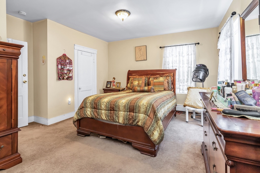 87 Brookfield Street Lawrence, MA 01843 - Photo 23 of 42