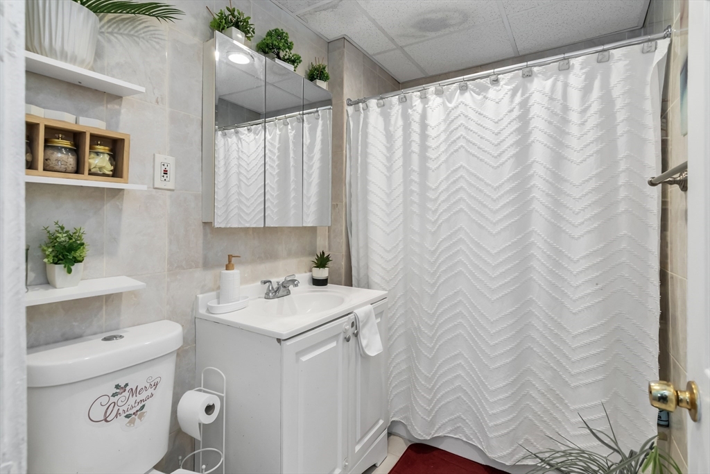 87 Brookfield Street Lawrence, MA 01843 - Photo 32 of 42