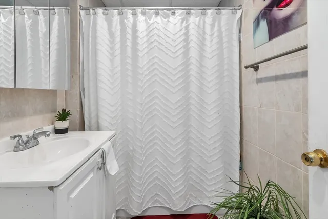 $879,900 | 87 Brookfield Street, Lawrence, MA 01843