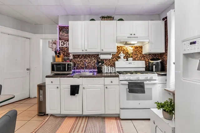 $879,900 | 87 Brookfield Street, Lawrence, MA 01843