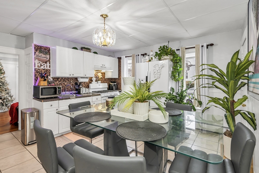 87 Brookfield Street Lawrence, MA 01843 - Photo 38 of 42