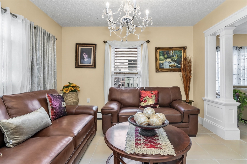 87 Brookfield Street Lawrence, MA 01843 - Photo 5 of 42