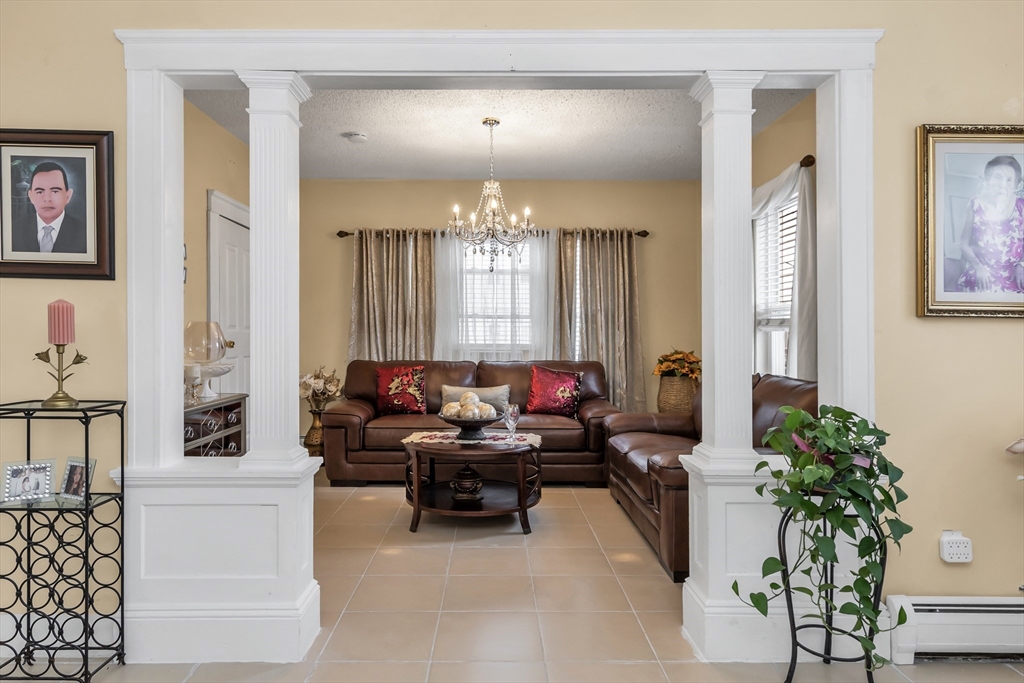 87 Brookfield Street Lawrence, MA 01843 - Photo 7 of 42