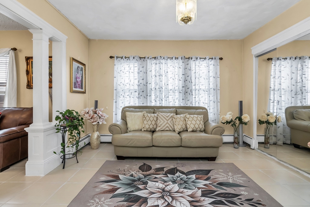 87 Brookfield Street Lawrence, MA 01843 - Photo 10 of 42