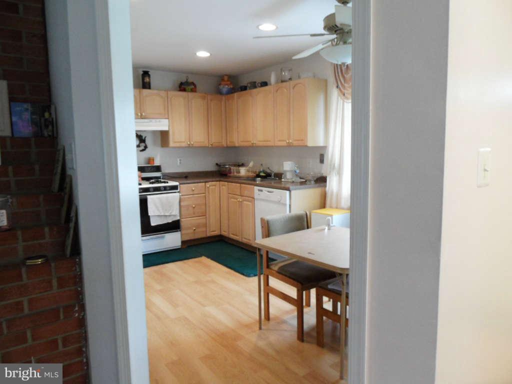 5300 Inverchapel Road Springfield, VA 22151 - Photo 5 of 24 Interior (General)