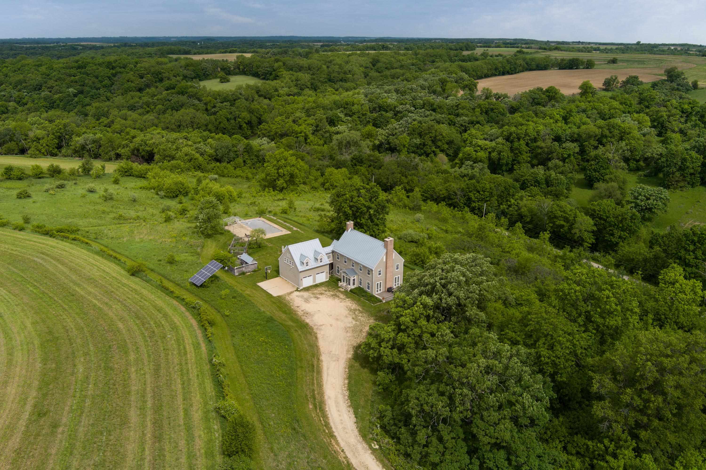 4275 Norwegian Hollow Road Dodgeville, WI 53533 - Photo 69 of 71