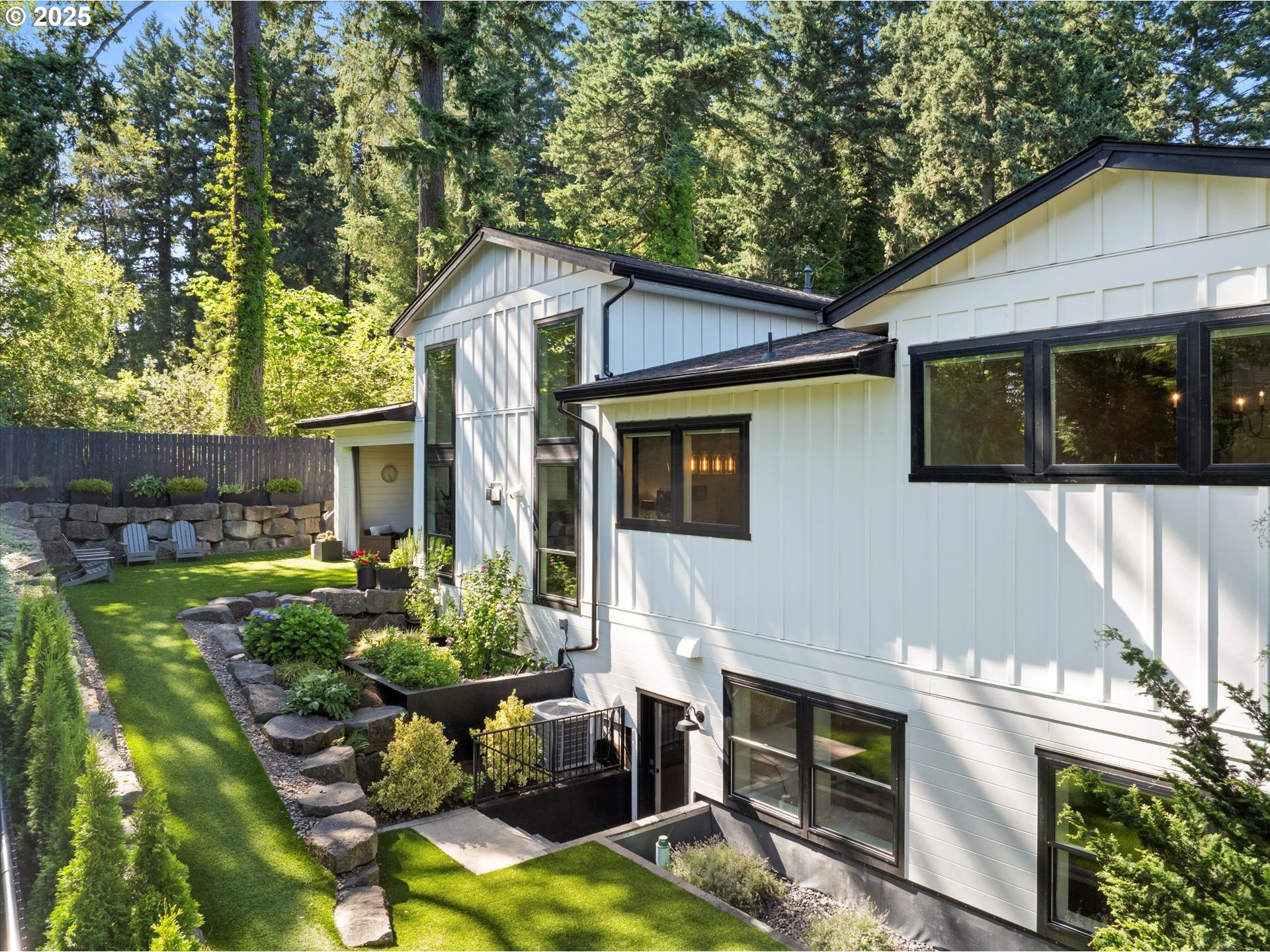 13585 Goodall Road Lake Oswego, OR 97034 - Photo 42 of 47 Gallery Image 42