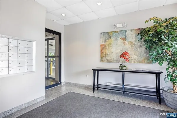 $2,850 | 850 Main Street, Unit 303, Hackensack, NJ 07601