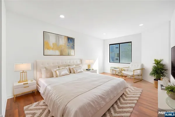 $2,850 | 850 Main Street, Unit 303, Hackensack, NJ 07601