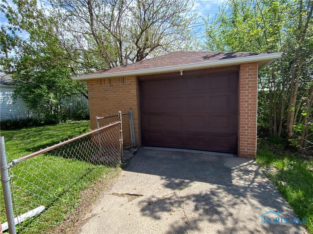 4356 Packard Road Toledo, OH 43612 - Photo 13 of 14 Gallery Image 13