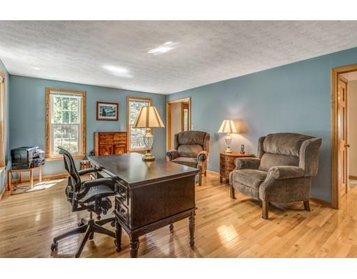 15 Robinson Road Westford, MA 01886 - Photo 15 of 27 Gallery Image 15