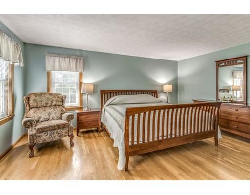 15 Robinson Road Westford, MA 01886 - Photo 16 of 27 Gallery Image 16