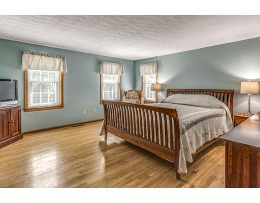 15 Robinson Road Westford, MA 01886 - Photo 17 of 27 Gallery Image 17
