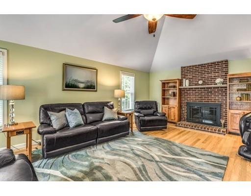 15 Robinson Road Westford, MA 01886 - Photo 10 of 27 Gallery Image 10