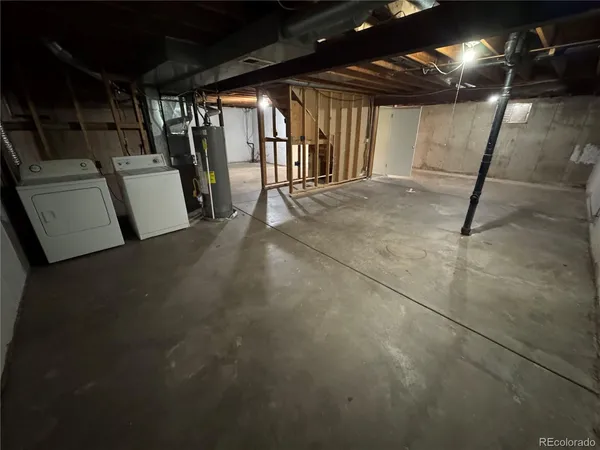 $2,300 | 3839 South Evanston Street, Aurora, CO 80014