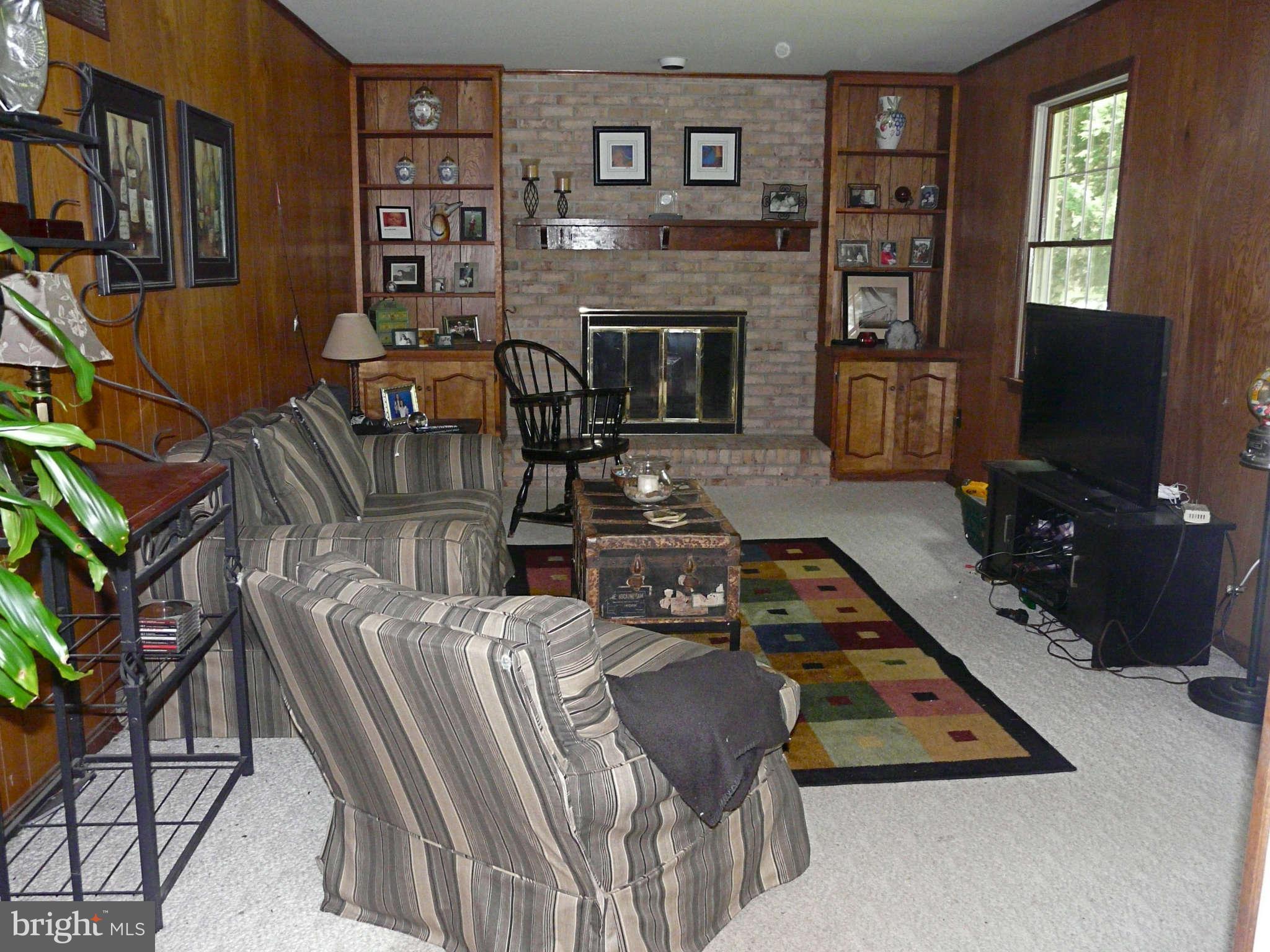 2 Doe Court Phoenix, MD 21131 - Photo 14 of 28 Family Room