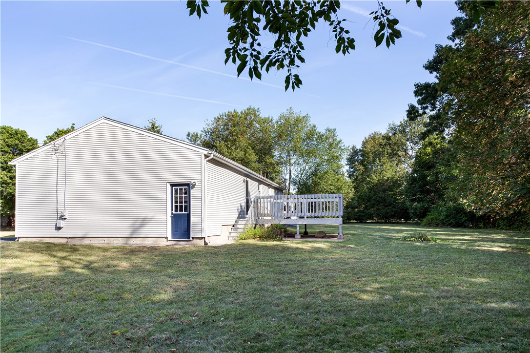 20 Del Rio Court Warwick, RI 02818 - Photo 13 of 40