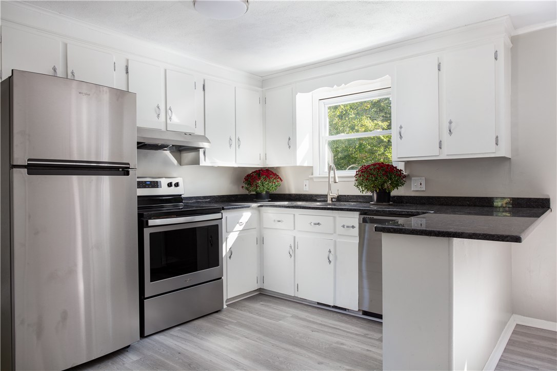 20 Del Rio Court Warwick, RI 02818 - Photo 21 of 40