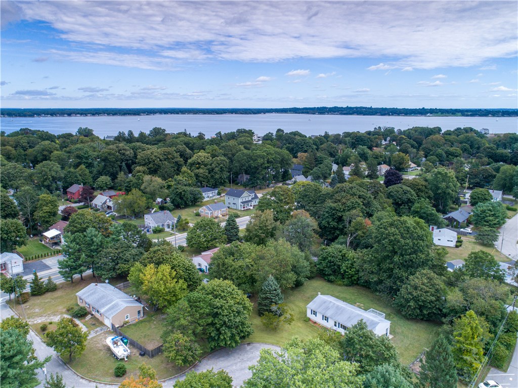 20 Del Rio Court Warwick, RI 02818 - Photo 5 of 40