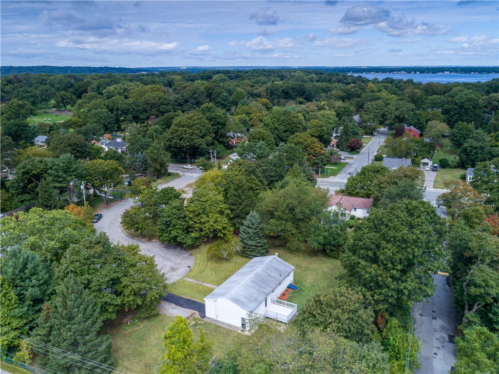 20 Del Rio Court Warwick, RI 02818 - Photo 7 of 40