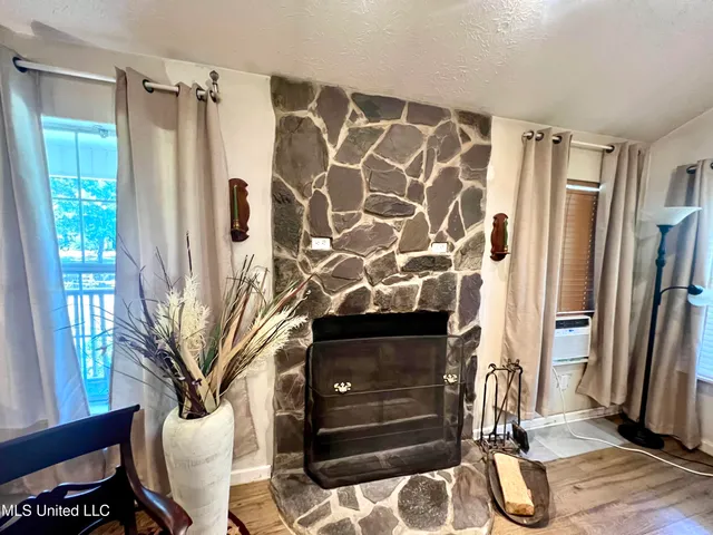 $200,000 | 17105 Spring Lake Drive West, Vancleave, MS 39565