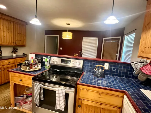 $200,000 | 17105 Spring Lake Drive West, Vancleave, MS 39565