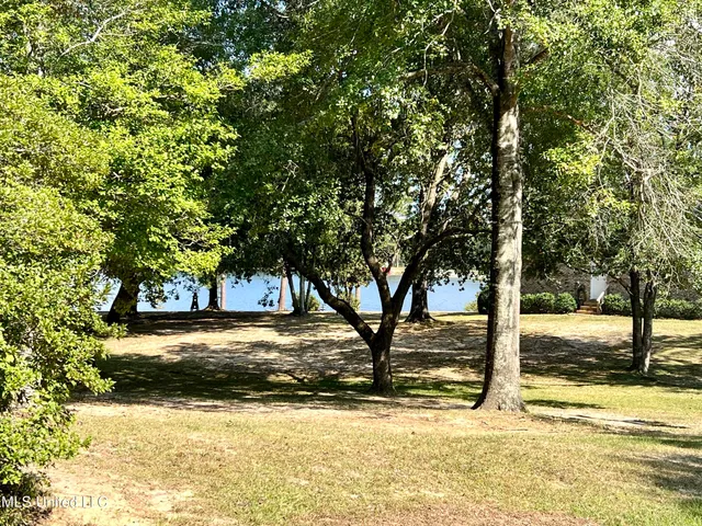 $200,000 | 17105 Spring Lake Drive West, Vancleave, MS 39565