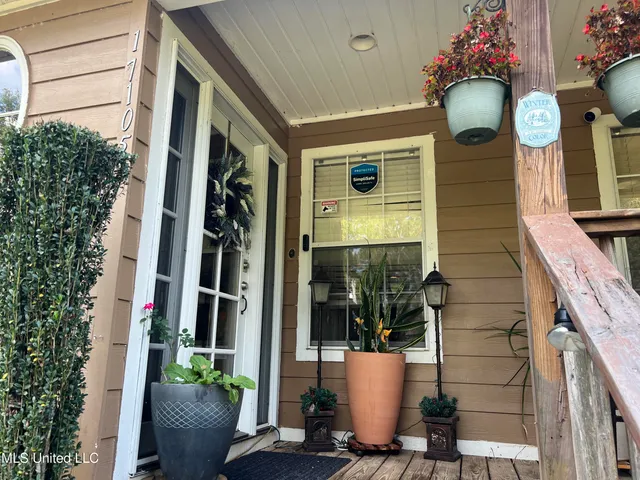 $200,000 | 17105 Spring Lake Drive West, Vancleave, MS 39565