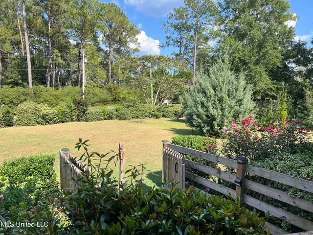 $200,000 | 17105 Spring Lake Drive West, Vancleave, MS 39565