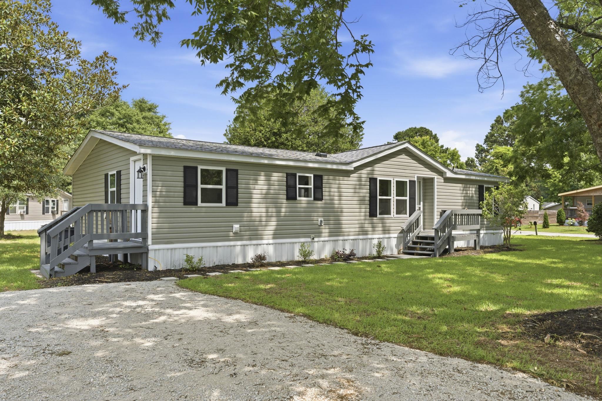 644 Summer Drive Conway, SC 29526 - Photo 2 of 30