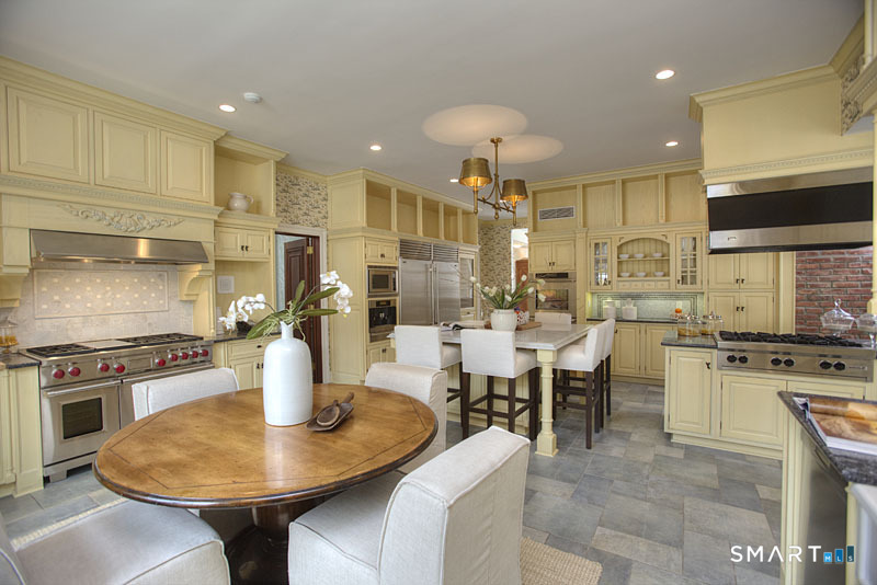 637 Valley Road New Canaan, CT 06840 - Photo 6 of 37