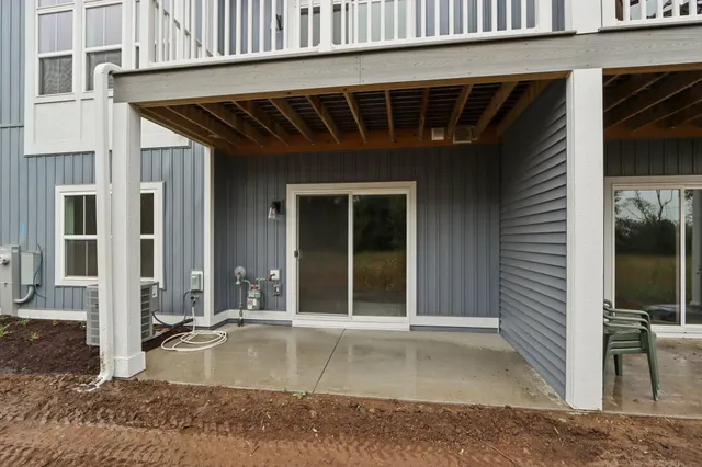 $399,900 | 405 Falcon Ridge Drive, Unit 13, Burlington, WI 53105