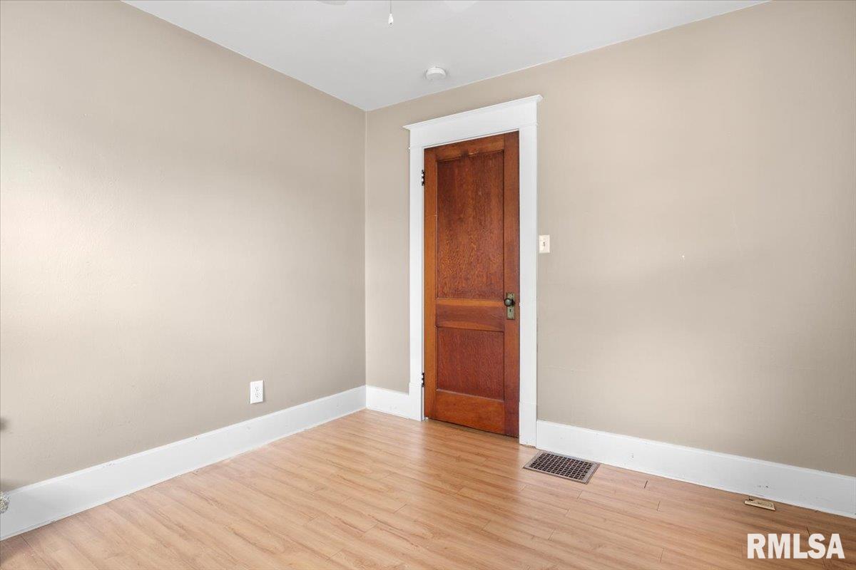 2104 South College Street Springfield, IL 62704 - Photo 14 of 30