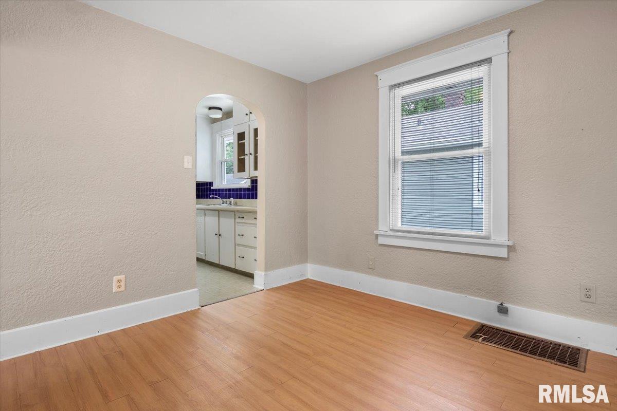 2104 South College Street Springfield, IL 62704 - Photo 22 of 30