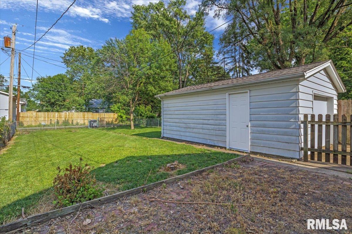 2104 South College Street Springfield, IL 62704 - Photo 27 of 30