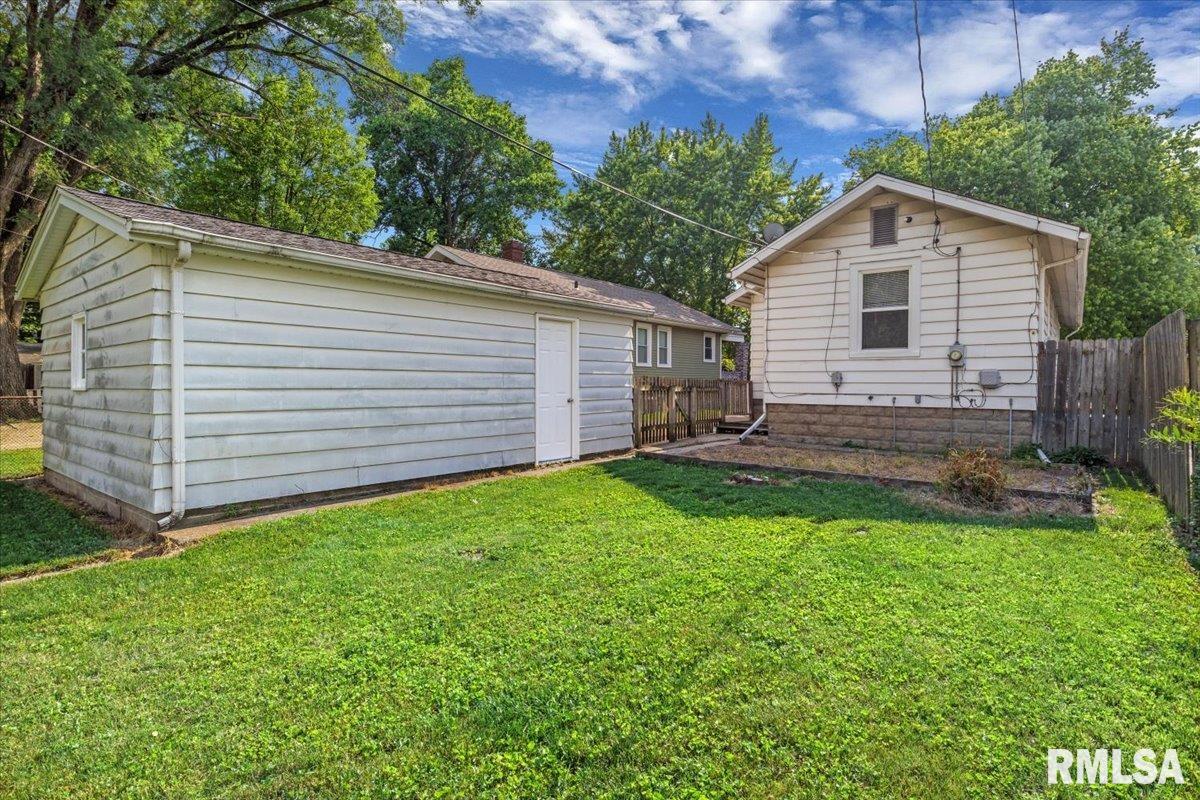 2104 South College Street Springfield, IL 62704 - Photo 28 of 30