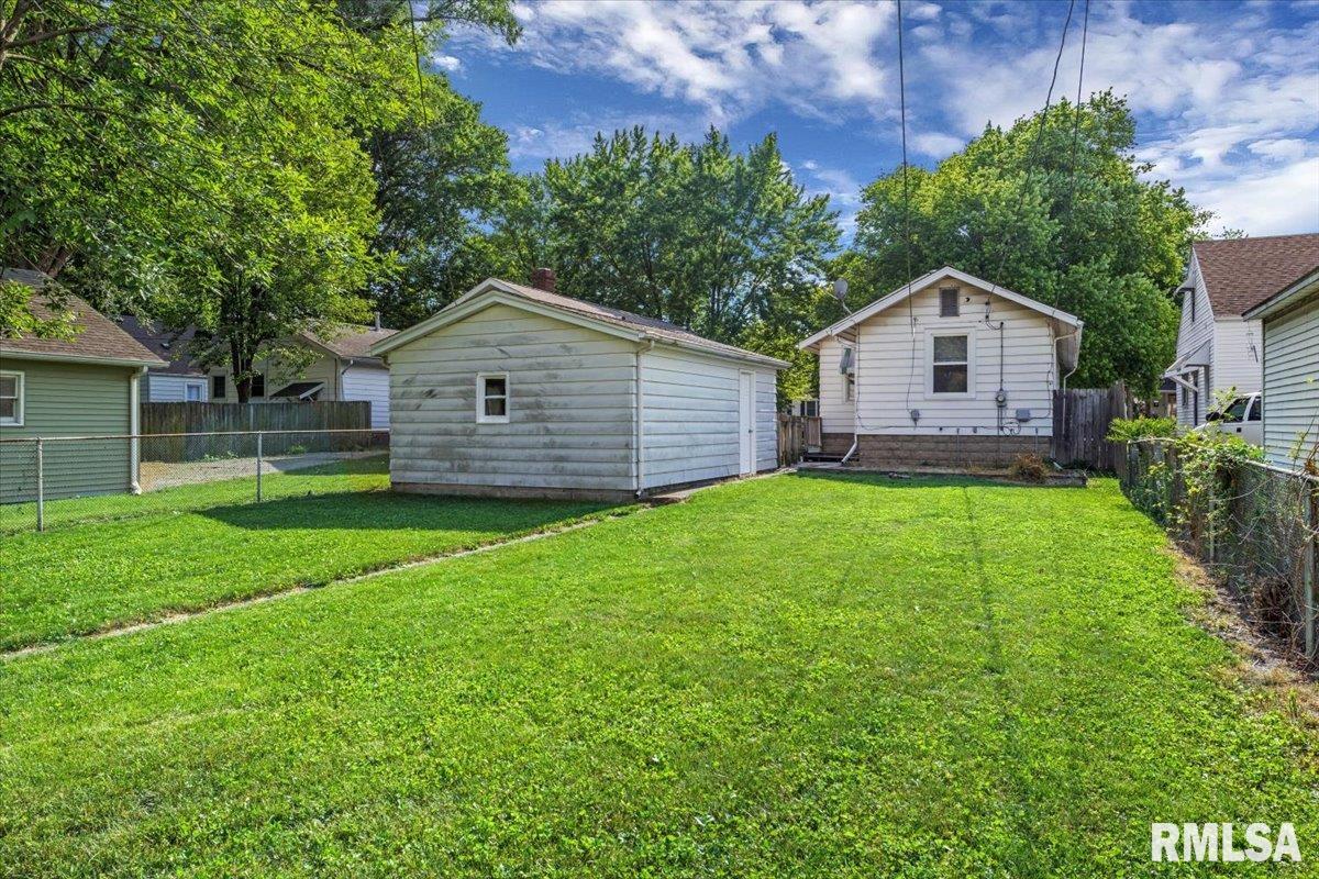 2104 South College Street Springfield, IL 62704 - Photo 29 of 30