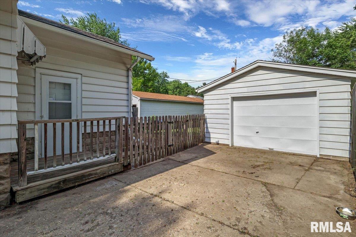 2104 South College Street Springfield, IL 62704 - Photo 30 of 30