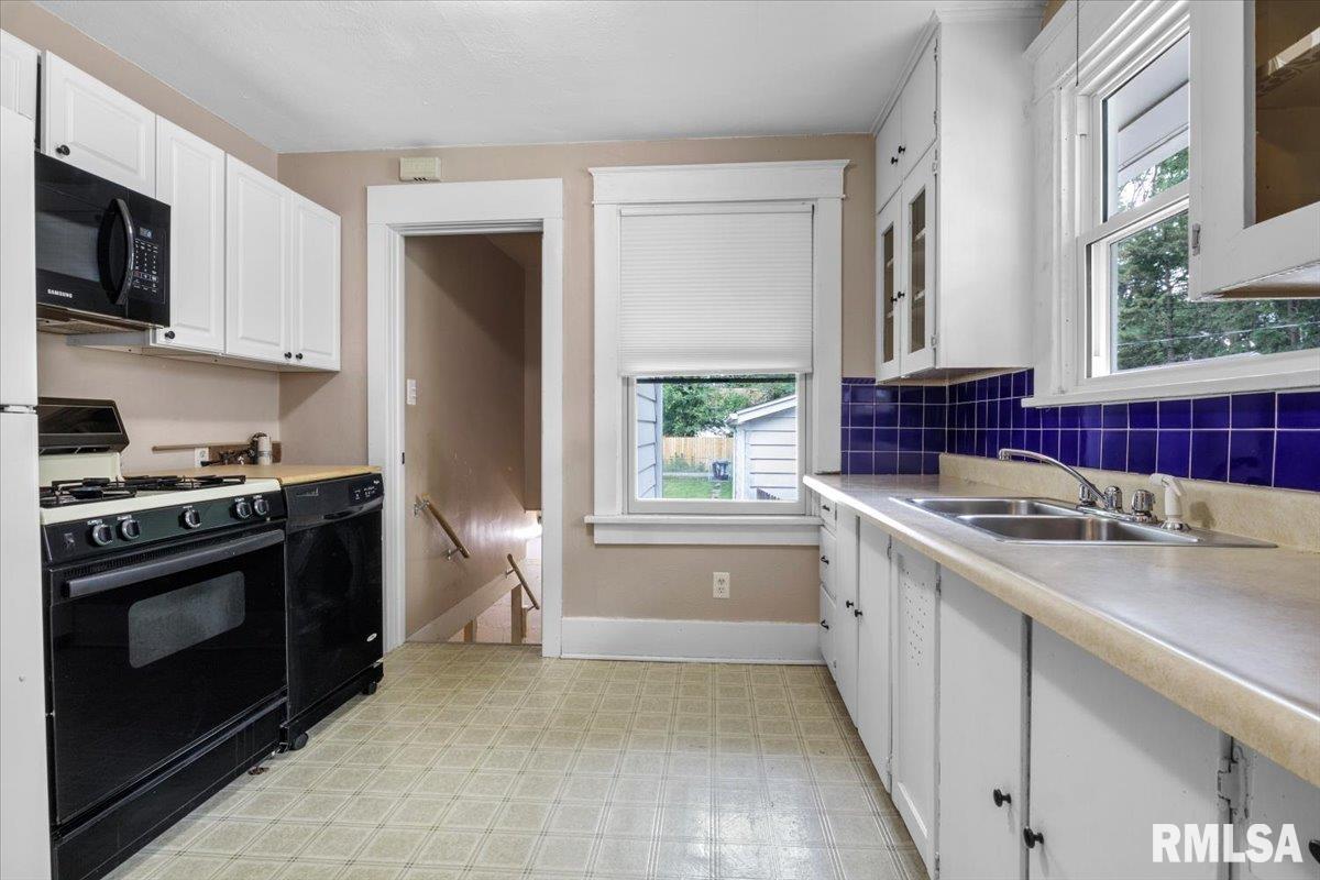 2104 South College Street Springfield, IL 62704 - Photo 4 of 30