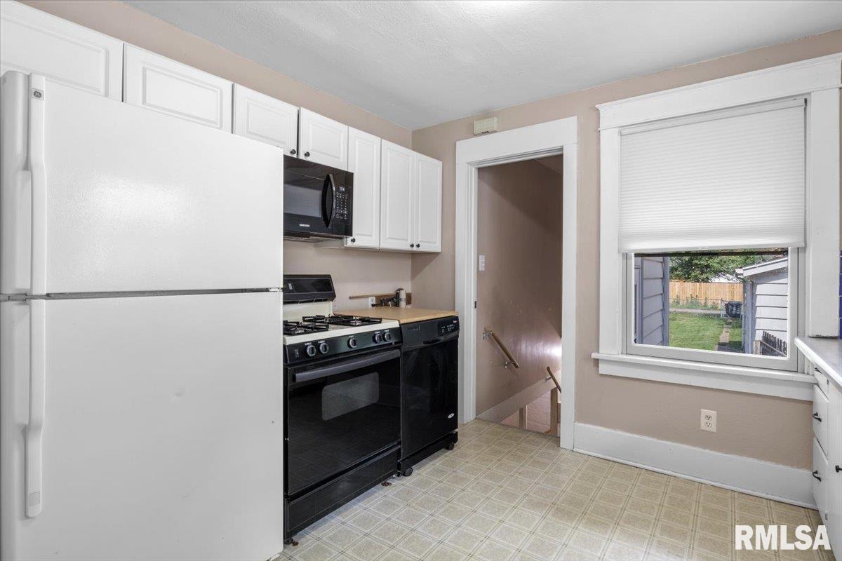 2104 South College Street Springfield, IL 62704 - Photo 5 of 30