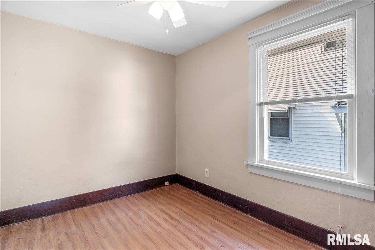 2104 South College Street Springfield, IL 62704 - Photo 8 of 30