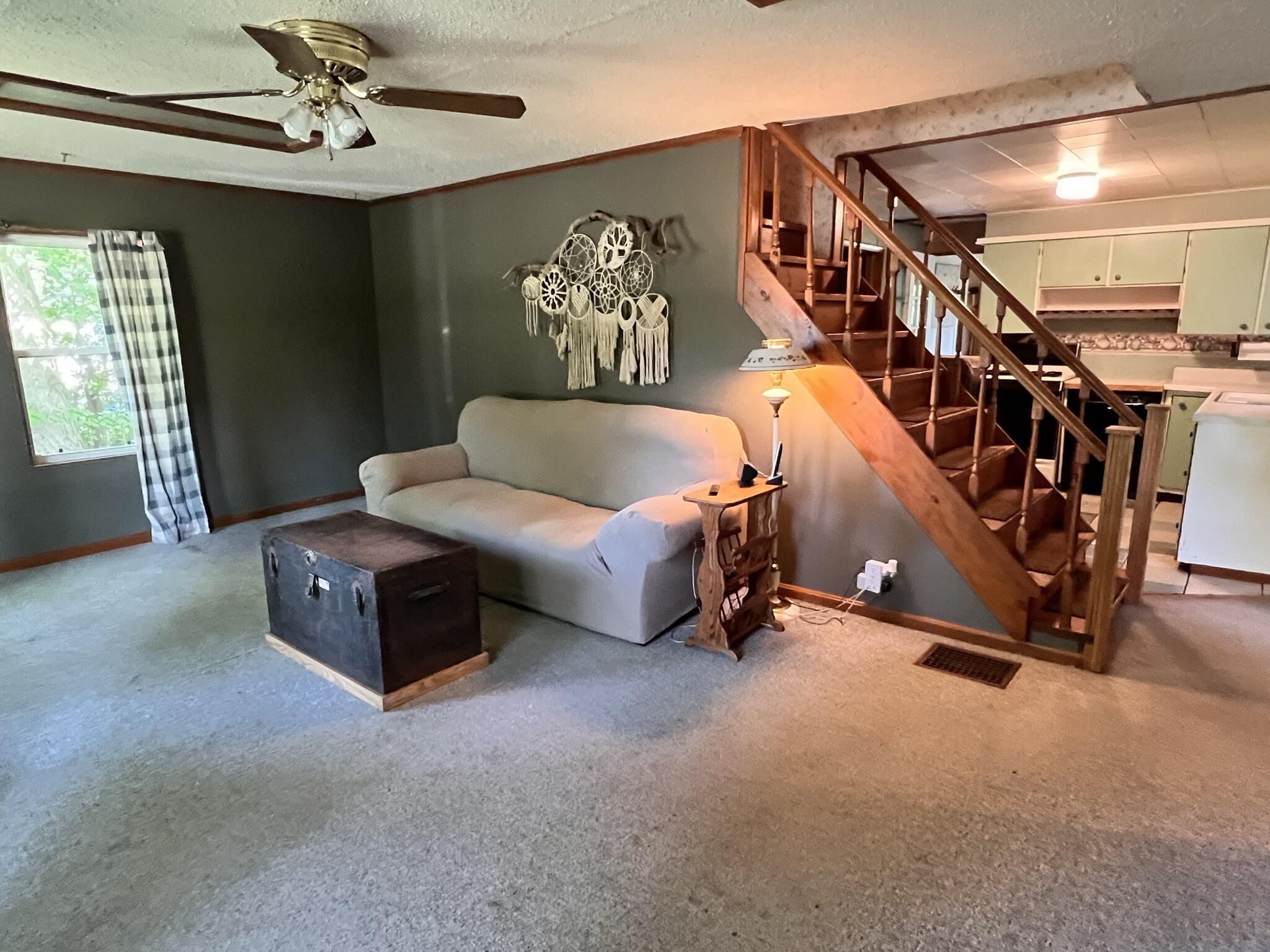 5560 Beecher Road Osseo, MI 49266 - Photo 5 of 34 5560 Beecher (34)