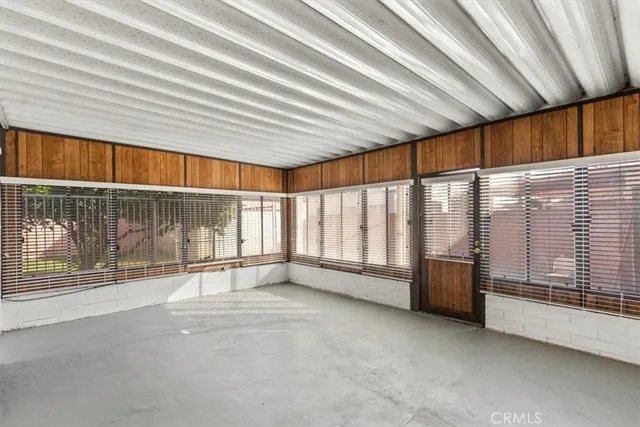 $699,999 | 957 West Myrrh Street, Compton, CA 90220