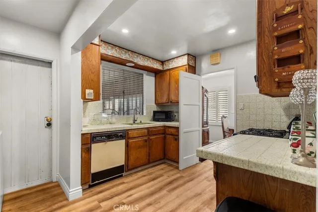 $699,999 | 957 West Myrrh Street, Compton, CA 90220